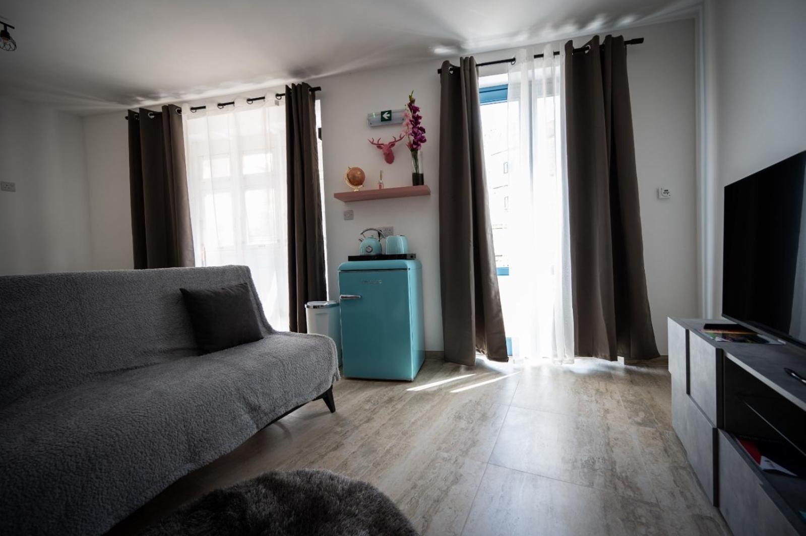Dar Barbara Duplex 2 Double Bedrooms,2 Sofa Beds Large House With Terrace Roof Views Of Valletta Cospicua Buitenkant foto